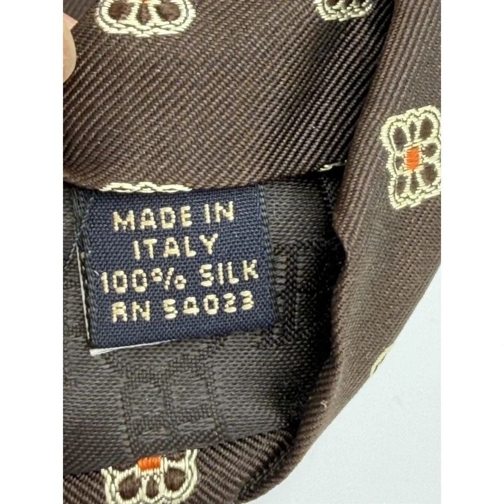 VTG Banana Republic‎ Tie 100% Italian Silk Floral Medallion Brown 56